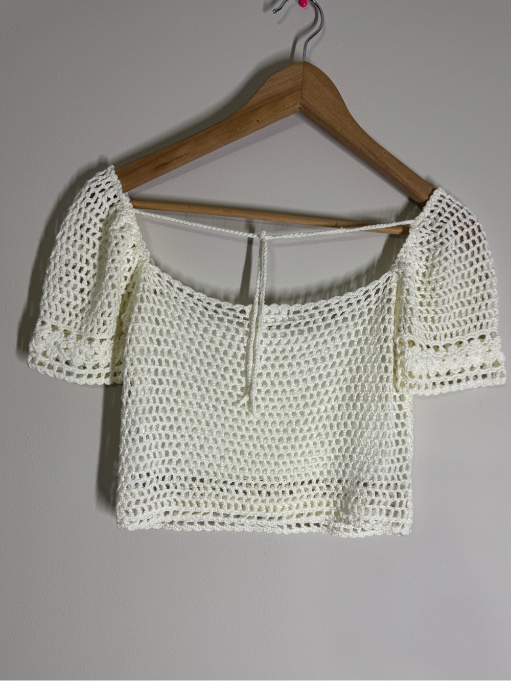 Revolve Superdown Imani Crochet Crop Top Off-White Knit Short Sleeve Sz. S - Picture 4 of 8